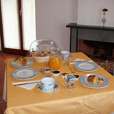 Victoria Hotel 3*